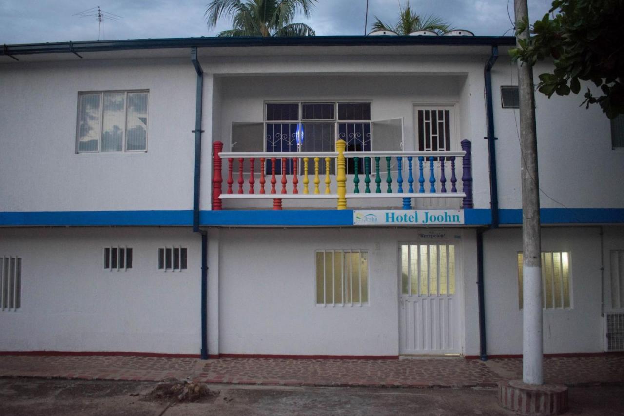 Hotel Joohn Gay Only Lgbtiq Melgar Exterior photo